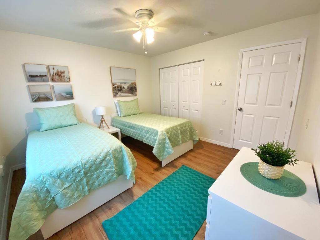 فيلا *New*Sunshine Gorgeous- 3Bd/2Ba -Private Backyard! بورت أورنج المظهر الخارجي الصورة